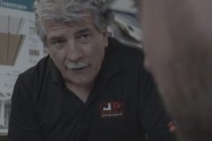 JP Roofing owner and customer