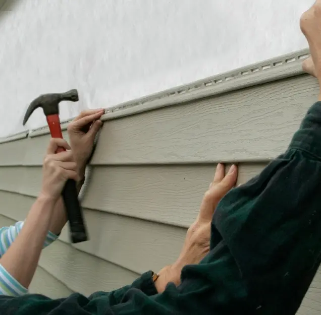 siding contractor
