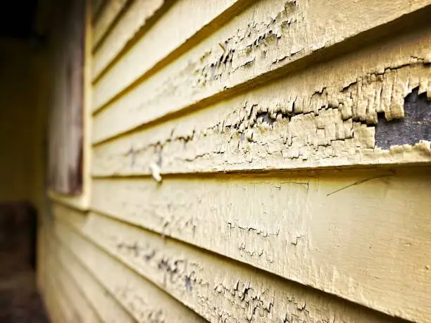 How Long will Siding Last? Paint Peel on siding